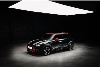 MINI John Cooper Works Hatch launched by CARNIVAL.